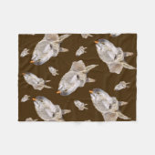 Funny Donkey, der eine Karotte isst, Fleecedecke (Vorderseite (Horizontal))