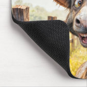 Funny Donkey trägt einen Strohhut Mousepad (Ecke)