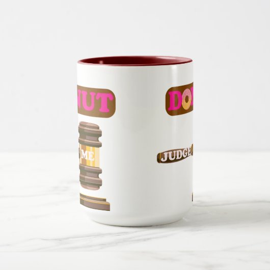 Funny "Donut Judge Me" Puck Cup Niedlicher Spaß Tasse (Zentrum)