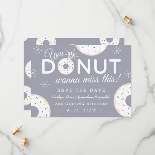 Funny Donut Themed Wedding Rettet die Termine Save The Date (Vorderseite/Rückseite Beispiel)