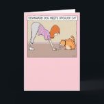 Funny Downward Hund trifft Upchuck Cat Birthday Karte<br><div class="desc">Hier ist eine niedliche und unglaublich witzig Geburtstagskarte mit einer Frau, die eine Yoga-Pose nach unten macht, während ihr Haustier eine Aufzuchtkatze bewegt. Die perfekte Karte für alle, die Yoga oder Katzen oder beides Lieben! Vielen Dank für die Auswahl dieses originalen Design von © Chuck Ingwersen. Ich bin ein unabhängiger...</div>