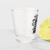 Funny Drinking vor dem Spiegel Schnapsglas (Links)