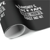 Funny Duct Tape Husband Whiskey Lover Vater Vater Geschenkpapier (Rolleneckpunkt)