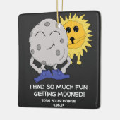 Funny Eclipse 2024 Getting Mooned Joke Keramikornament (Links)