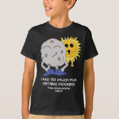 Funny Eclipse 2024 Getting Mooned Joke T-Shirt (Vorderseite)