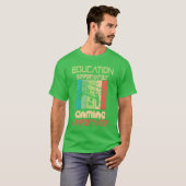 Funny Education Is Important But Gaming Is Import T-Shirt (Vorne ganz)