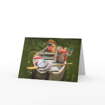 Funny Eichhörnchen in einem Kanu, die Spaß auf Cam