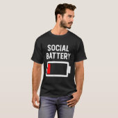 Funny eingeführt Low Social Battery Level Anti Soc T-Shirt (Vorne ganz)