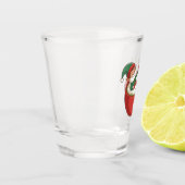 Funny Elf Bathub auf Matcha Drink Schnapsglas (Links)