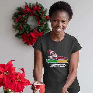 Funny Elf entspannt sich beim Progress Bar Loading T-Shirt