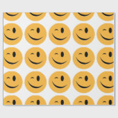 Funny Emoji Wink Smile Laugh Gelbes Gesicht Geschenkpapier (Flach)