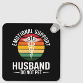 Funny Emotional Support Husband Schlüsselanhänger (Rückseite)