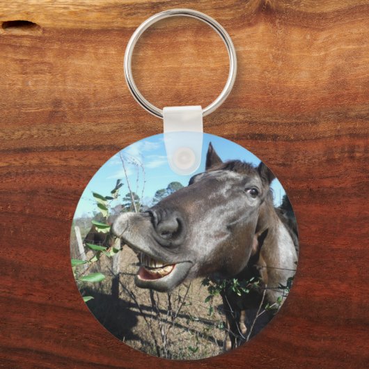 Funny Face braunes Pferd Schlüsselanhänger (Vorderseite)