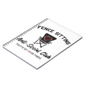 Funny Fence sitzt Anti Social Club Baseball Soft Notizblock (Linke Seite)
