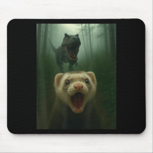Funny Ferret Selfie mit T-rex Dinosaurier Männer F Mousepad