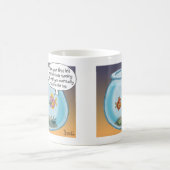 Funny Fish Directors Cartoon über Leben und Tod Kaffeetasse (Mittel)