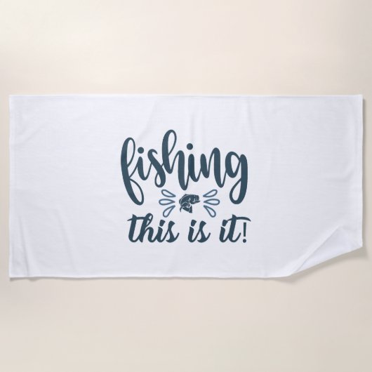 Funny Fishing Shirt mit Slogan Strandtuch (Vorderseite)