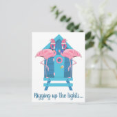 Funny Flamingo Christmas Lights Beach Hütte Postkarte (Stehend Vorderseite)