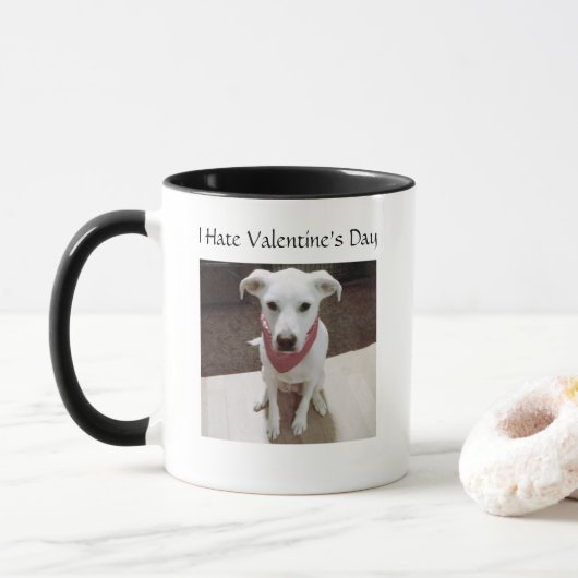 Funny Foto der Niedlichen Hund Valentinstag Schwar Tasse (Mit Donut)