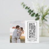 Funny Foto QR Code Hochzeit Speichern Sie das Datu Ankündigungspostkarte (Stehend Vorderseite)