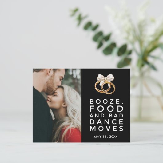 Funny Foto QR Code Hochzeit speichern Sie das Datu Ankündigungspostkarte (Stehend Vorderseite)