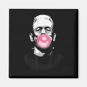 Funny Frankenstein Monster bläst ein bläsernes Gum Magnet
