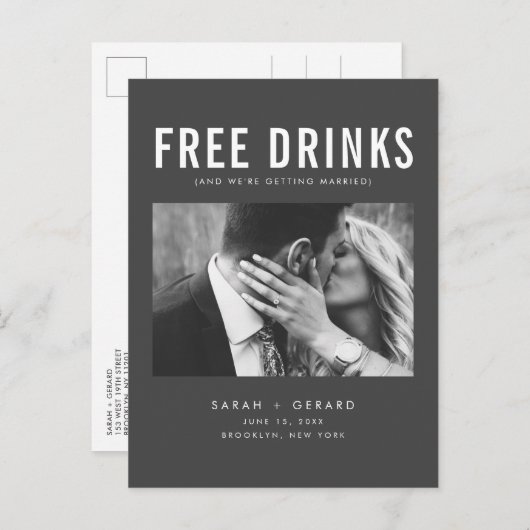 Funny Free Drinks Foto Hochzeit retten das Datum Ankündigungspostkarte (Vorne/Hinten)