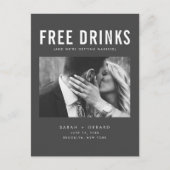 Funny Free Drinks Foto Hochzeit retten das Datum Ankündigungspostkarte (Vorderseite)