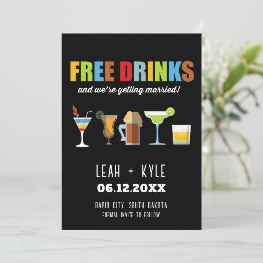 Funny Free Drinks Foto Hochzeit retten das Datum Einladung (Stehend Vorderseite)