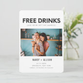 Funny Free Drinks Foto Lesbian Save the Date (Stehend Vorderseite)