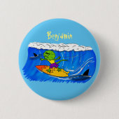 Funny frilled Halslizard Surfing Cartoon Button (Vorderseite)