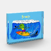 Funny frilled Halslizard Surfing Cartoon Fotoblock (Links)