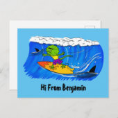 Funny frilled Halslizard Surfing Cartoon Postkarte (Vorne/Hinten)
