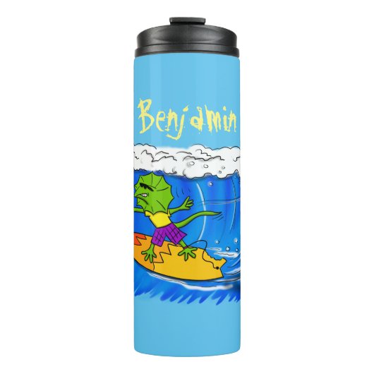 Funny frilled Halslizard Surfing Cartoon Thermosbecher (Vorderseite)