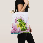 Funny Frosch auf einem Lotus Tasche (Von Nahem)