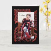 Funny Gal lächelt, ohne zu wissen, was los ist Karte (Gelbe Blume)