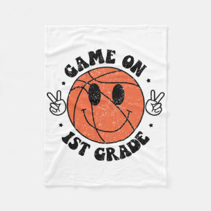 Funny Game am ersten Schultag der Sketch-Klasse Fleecedecke