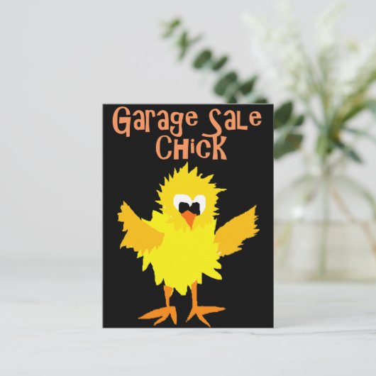 Funny Garage Sale Chick Cartoon Postkarte (Stehend Vorderseite)