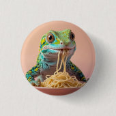 Funny Gecko Eating Spaghetti Button (Vorderseite)