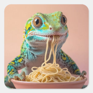 Funny Gecko Eating Spaghetti Quadratischer Aufkleber