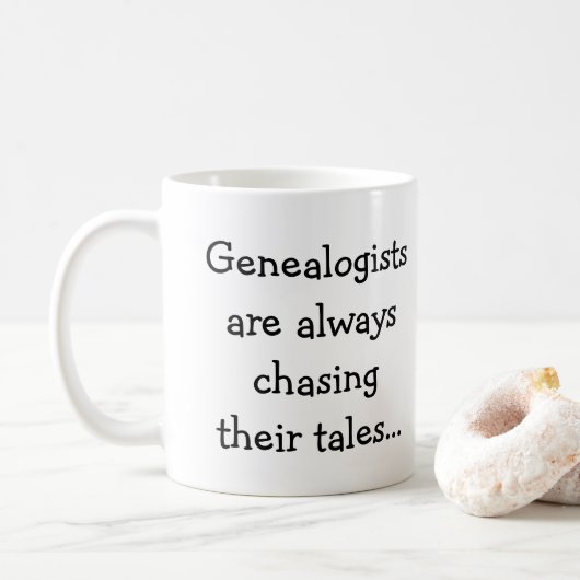 Funny Genealogist, der ihren Spaß-Zitat nachjagt Kaffeetasse (Mit Donut)