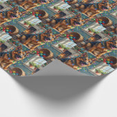 Funny German Shepherd Tangled in Christmas Lights Geschenkpapier (Ecke)