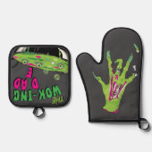 Funny Ghoulishly Delicious The Wok Vater Pun Ofenhandschuh & Topflappen-Set (Vorderseite)
