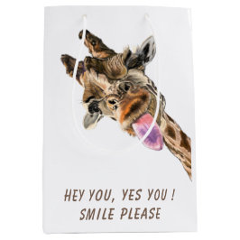 Funny Gift Bag Playful Giraffe Smile - Custom Text Mittlere Geschenktüte