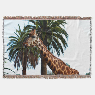 Funny Giraffe, der eine Himbeere gibt, Decke