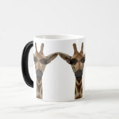 Funny Giraffe Incognito mit trendiger Sonnenbrille Verwandlungstasse (Vorderseite Links)