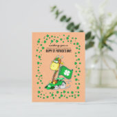 Funny Giraffe Kraft Paper St. Patrick's Day Postkarte (Stehend Vorderseite)
