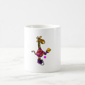 Funny Giraffe Playing Pickleball Kaffeetasse (Mittel)