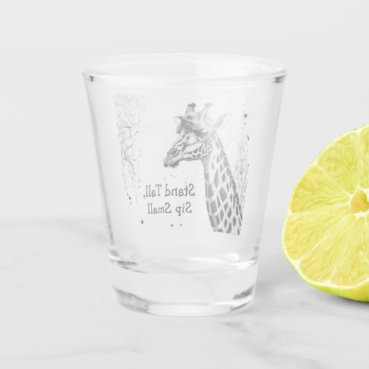 Funny Giraffe Schwarz-weiß Tinte Personalisiert Schnapsglas (Rückseite)