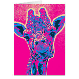 Funny Giraffe stickt seine Zunge heraus